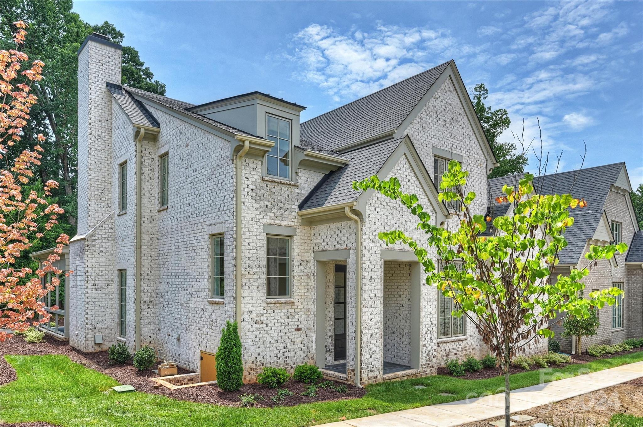 Knowlton Ln, Charlotte, NC 28205