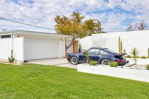 3391 Rossmoor Way, Rossmoor, CA, 90720-4344 | Card Image