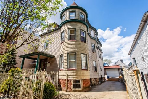 232 2nd St, Newark, NJ, 07107-3208 | Card Image