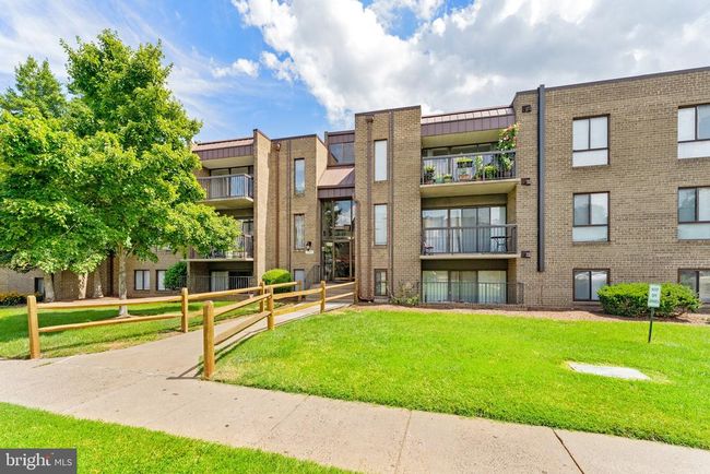 APT-201 - 7599 Gales Ct, Condo with 2 bedrooms, 2 bathrooms and null parking in MANASSAS VA | Image 5