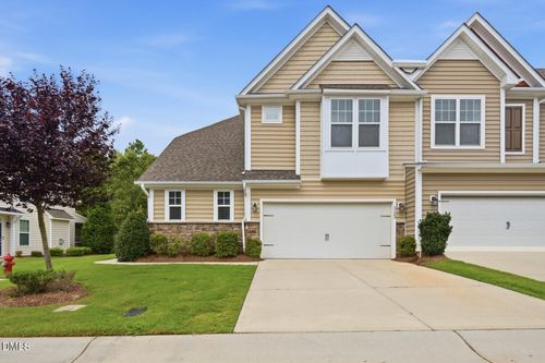 323 Acorn Hollow Pl, Durham, NC, 27703-6485 | Card Image