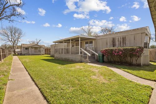 2611 1/2 Violet St, Pasadena, TX, 77503-3859 | Card Image