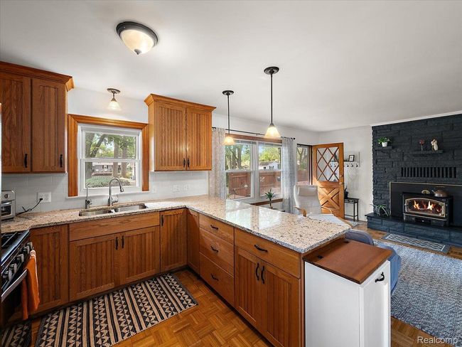 35-5514 Pointe Dr-45.jpg | Image 25