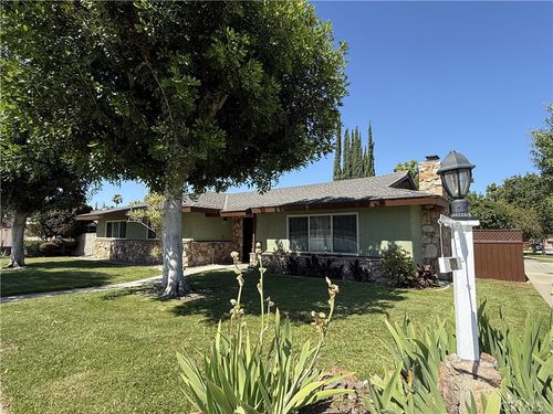 4645 Chicago, Riverside, CA, 92507 | Card Image