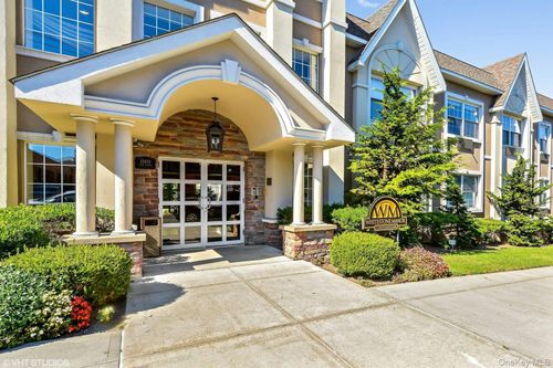 301-150-31 12th Ave, Whitestone, NY, 11357-1858 | Card Image