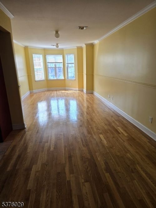 760 Bergen St, Newark, NJ, 07108-1802 | Card Image