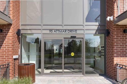 206-95 Attmar Dr, Brampton, ON, L6P0Y6 | Card Image