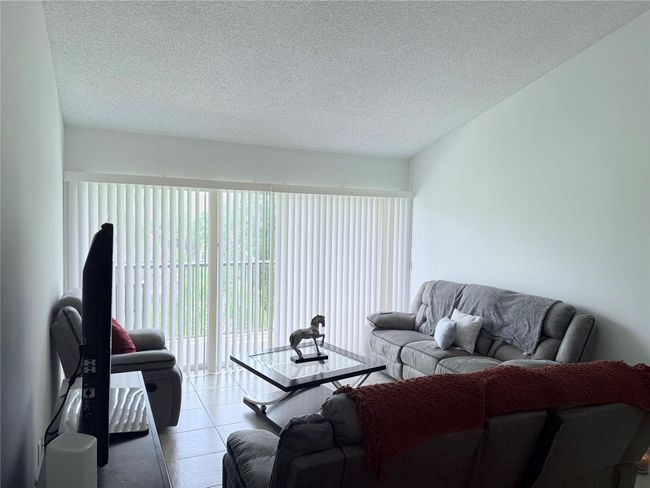 APT-304 - 9033 Wiles Rd, Condo with 2 bedrooms, 2 bathrooms and null parking in Coral Springs FL | Image 17