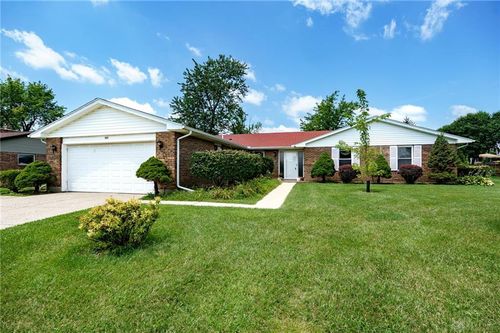 2341 S Old Oaks Dr, Beavercreek, OH, 45431-2407 | Card Image