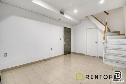 1d-753 Lexington Ave, Brooklyn, NY, 11221-5834 | Card Image