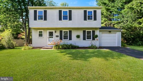 21 Belmont Sq, DOYLESTOWN, PA, 18901-4431 | Card Image