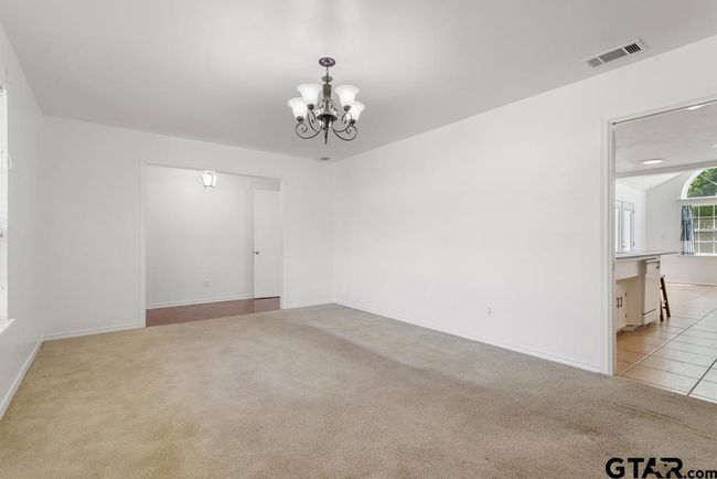 2213 Suanne Dr, House other with 3 bedrooms, 2 bathrooms and null parking in Tyler TX | Image 5
