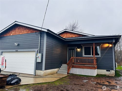 426 E Curtis St, Aberdeen, WA, 98520-7809 | Card Image