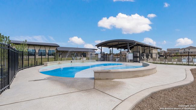 22906 Double Bogey, House other with 3 bedrooms, 2 bathrooms and null parking in San Antonio TX | Image 24