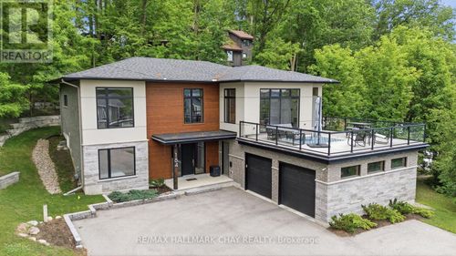184 Shanty Bay Rd, Barrie, ON, L4M1E4 | Card Image