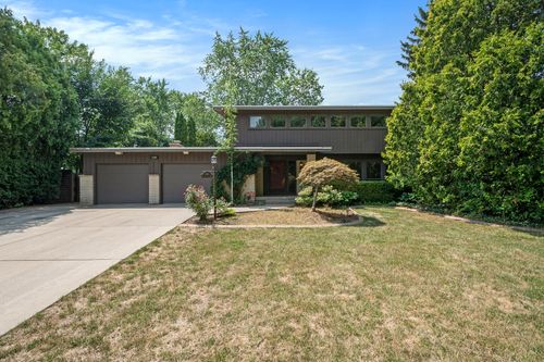 1745 Vesta Ln Se, East Grand Rapids, MI, 49506-4824 | Card Image