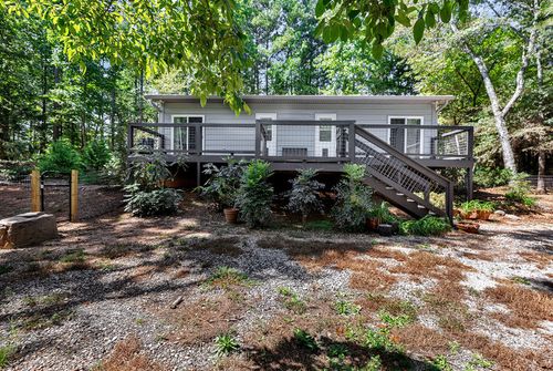 199 Lake Grove Ln, Townville, SC, 29689-3934 | Card Image