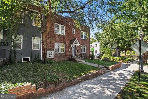 1105 Holbrook Ter Ne, WASHINGTON, DC, 20002-2370 | Card Image