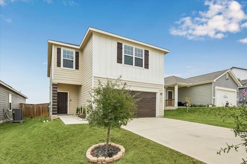 208 Night Riders Way, Jarrell, TX, 76537-0698 | Card Image