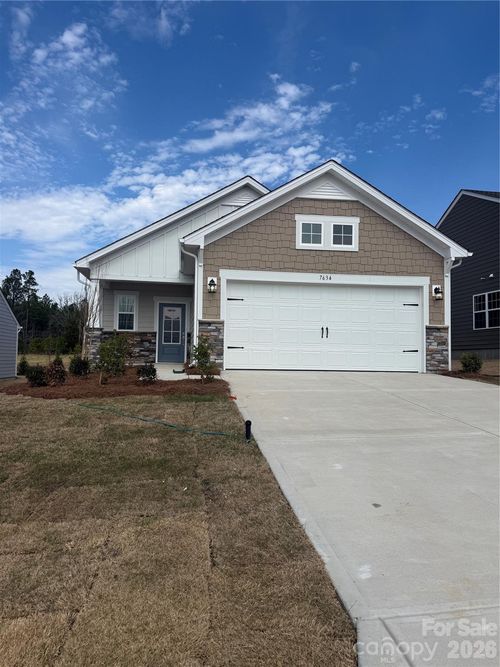 37-7634 Cotton Crest Ln, Lancaster, SC, 29720-1141 | Card Image