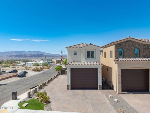 119 Querio Dr, Lake Havasu City, AZ, 86403-5835 | Card Image