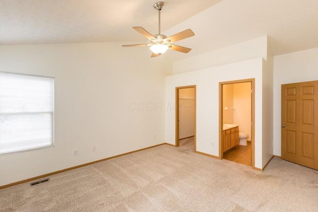 5975 Pennington Creek Dr, Condo with 3 bedrooms, 3 bathrooms and null parking in Dublin OH | Image 25