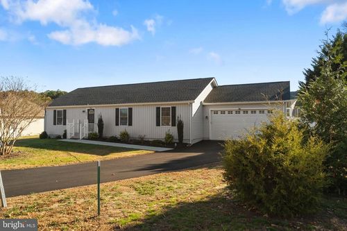 301 E 5th St, SEAFORD, DE, 19973-4563 | Card Image