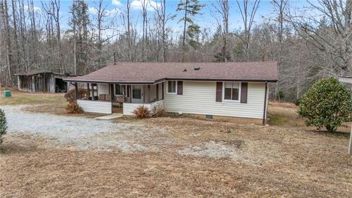 247 Carlton Road, Boomer, NC, 28606 | Card Image