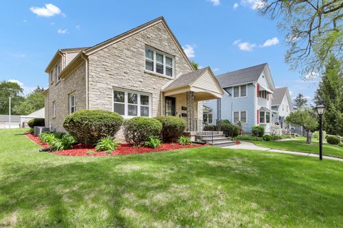 1066a-1066 Poplar Street, West Bend, WI, 53095 | Card Image