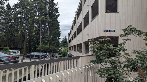 107-10819 Ne 37th Pl, Bellevue, WA, 98004-7601 | Card Image