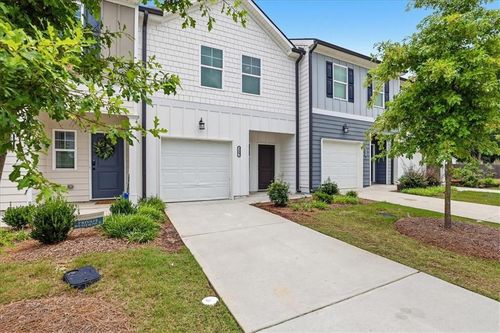 209 Buckingham Ln, Hoschton, GA, 30548-2318 | Card Image