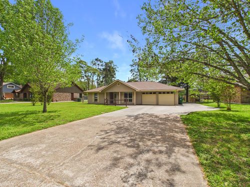 1618 Hamblen Rd, Kingwood, TX, 77339-4023 | Card Image