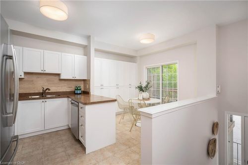 32-1130 Cawthra Rd, Mississauga, ON, L5G4V7 | Card Image
