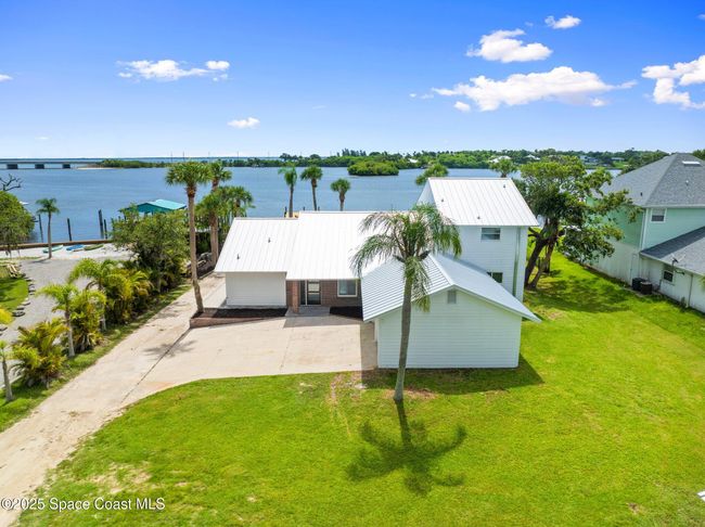 9670 Riverview Dr, House other with 4 bedrooms, 3 bathrooms and null parking in Sebastian FL | Image 79
