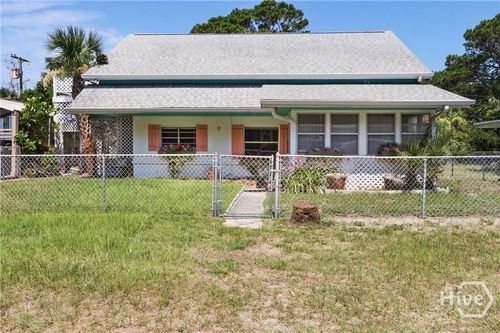 9 Miller Ave, Tybee Island, GA, 31328-9646 | Card Image