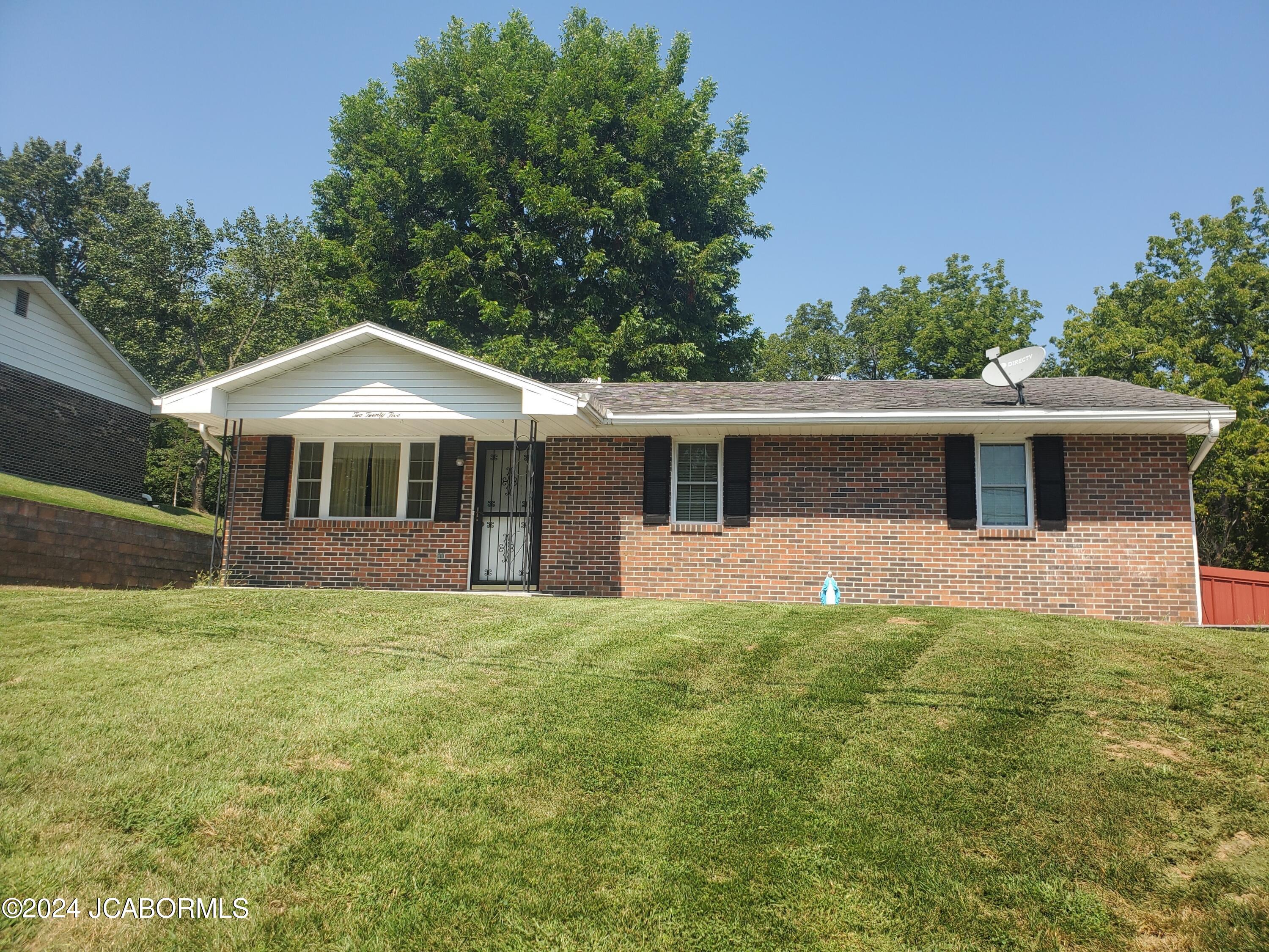 Cherokee Dr, Jefferson City, MO 65101