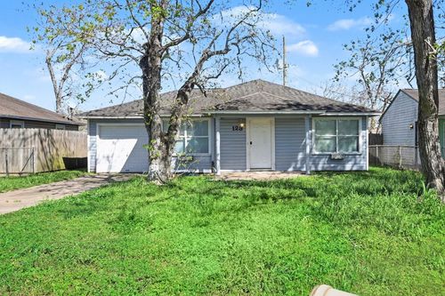 123 5th St, Brazoria, TX, 77422-8809 | Card Image
