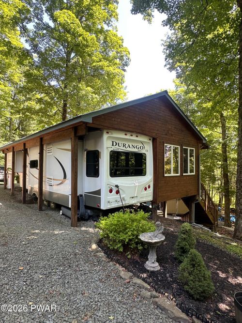 86 Spruce Ln, Equinunk, PA, 18417-3512 | Card Image