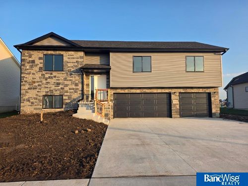 14931 Werner St, Waverly, NE, 68462-2534 | Card Image