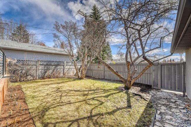 47 Haddock Road Sw, Home with 4 bedrooms, 3 bathrooms and 1 parking in Calgary AB | Image 32