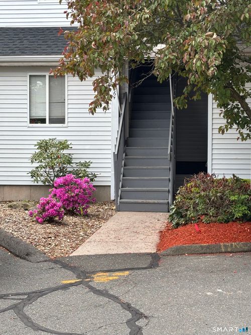 e-806 Hartford Rd, Manchester, CT, 06040-4790 | Card Image