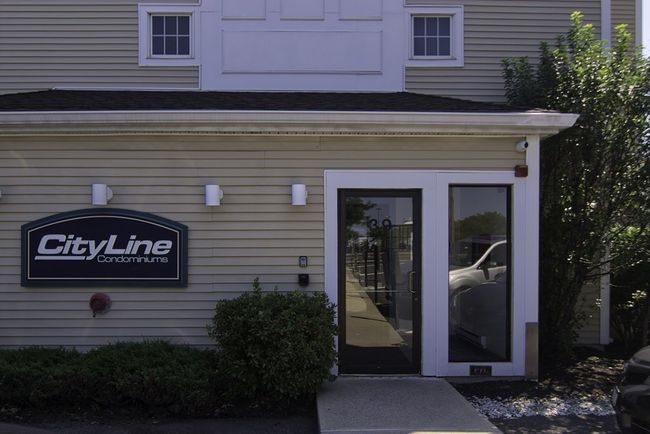 APT-210 - 39 Broadway, Condo with 2 bedrooms, 4 bathrooms and 1 parking in Malden MA | Image 4