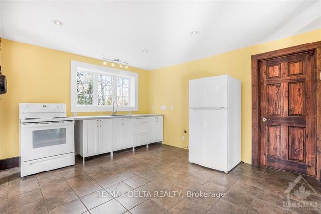 1015 Labrosse St, House other with 5 bedrooms, 2 bathrooms and 8 parking in Saint Eugene ON | Image 13