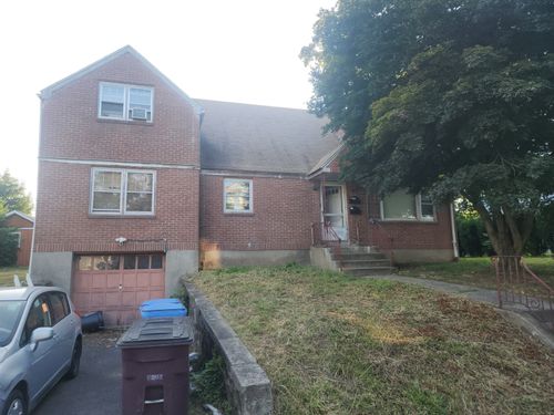 38 Westerly St, New Britain, CT, 06053-3922 | Card Image