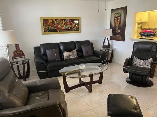m-300 Windsor M, West Palm Beach, FL, 33417-2452 | Card Image