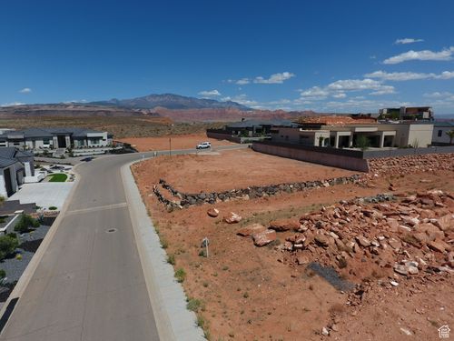 36-116 N Westgate Hills Dr, Washington, UT, 84780-1249 | Card Image