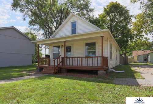 3133 2nd Ave, Council Bluffs, IA, 51501-3302 | Card Image