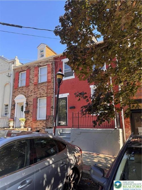 35 N 5th St, EASTON, PA, 18042-3521 | Card Image