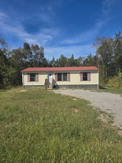 2562 Darnell Rd, Lewisburg, TN, 37091 | Card Image