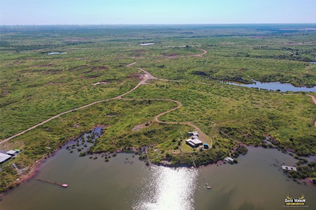 300 Eagle Ridge Rd, House other with 2 bedrooms, 2 bathrooms and null parking in Seymour TX | Image 22